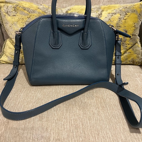 Givenchy Mini Antigona bag - beautiful blue - Picture 5 of 5